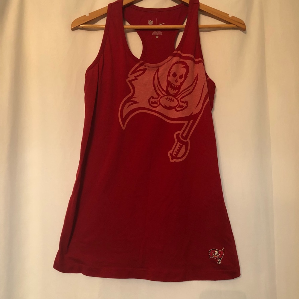 Nike Bucs tank
